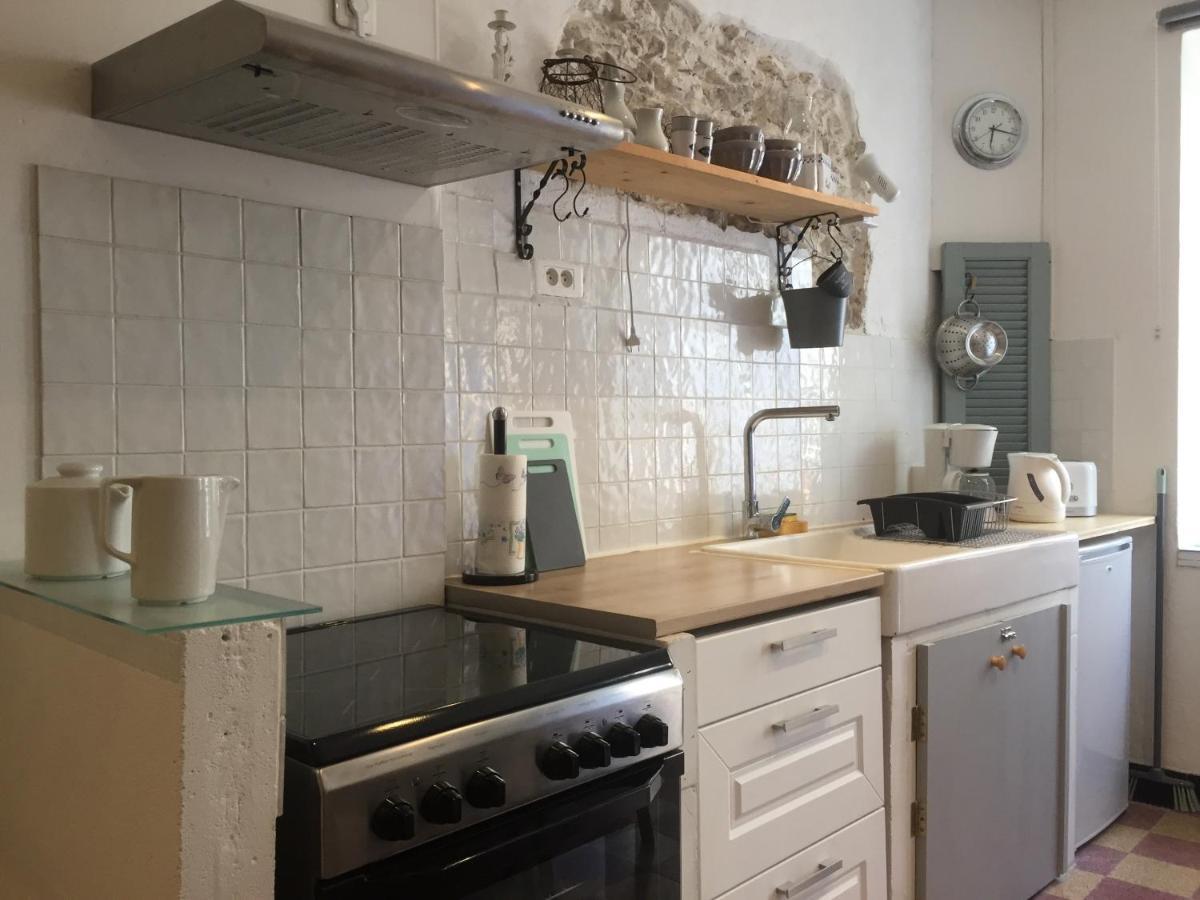 Le Petit Relais Du Canal Trèbes Esterno foto